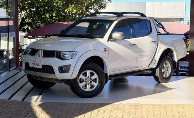 Mitsubishi L200 Triton HPE 3.2 CD TB Int.Diesel Aut 2012 Diesel