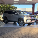 Toyota Hilux SW4 SR 4x2 2.7/ 2.7 Flex 16V Aut. 2017 Flex-1