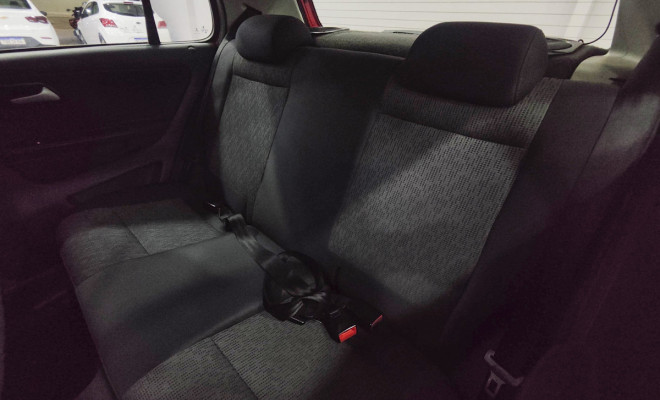 VW - VolksWagen Fox 1.6 Mi 8V 2013 Flex-8