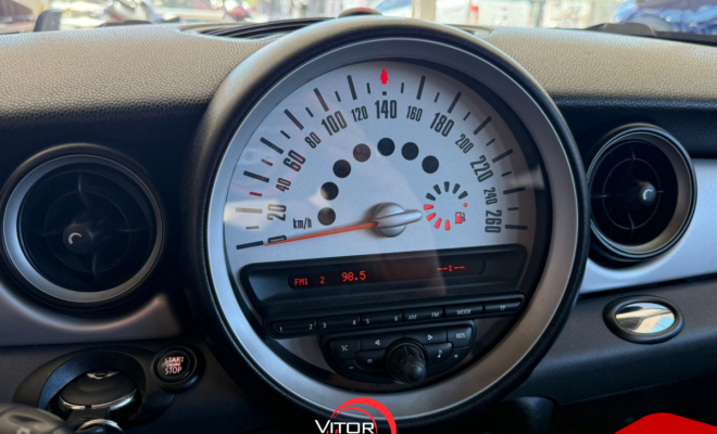 MINI ONE 1.6 Aut. 2012 Gasolina-12