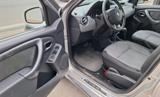 Renault DUSTER TECHROAD 4X4 2.0 16V Mec. 2015 Flex-9