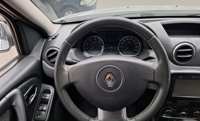 Renault DUSTER TECHROAD 4X4 2.0 16V Mec. 2015 Flex-8