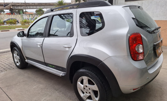 Renault DUSTER TECHROAD 4X4 2.0 16V Mec. 2015 Flex-4
