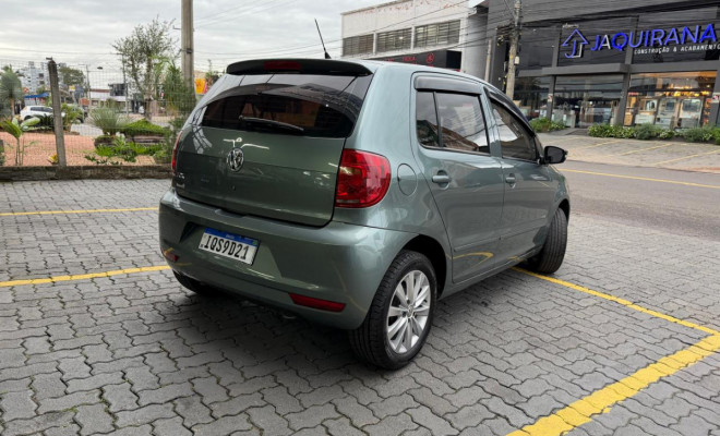 VW - VolksWagen Fox 1.0 Mi Total Flex 8V 5p 2011 Flex-0
