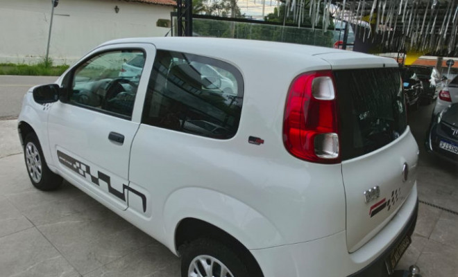 Fiat UNO VIVACE Celeb. 1.0 EVO F. Flex 8V 3p 2015 Flex-8
