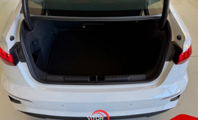 Audi A3 Sed.Perf. Black 2.0 TFSI S-tr. (Hib.) 2023 Híbrido-10