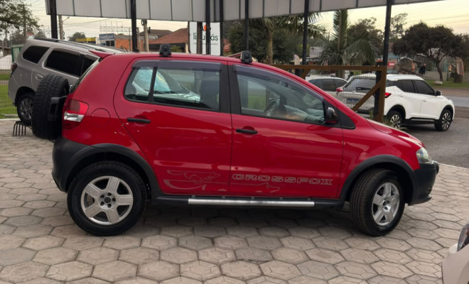 VW - VolksWagen CROSSFOX 1.6 Mi Total Flex 8V 5p 2010 Flex-0
