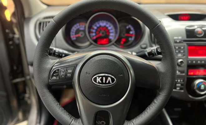 Kia Motors Cerato 1.6 16V Mec. 2012 Gasolina-5
