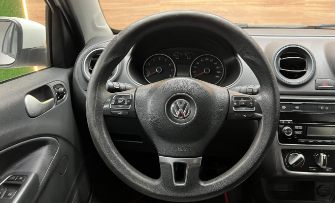 VW - VolksWagen VOYAGE 1.0/1.0 City Mi Total Flex 8V 4p 2014-5