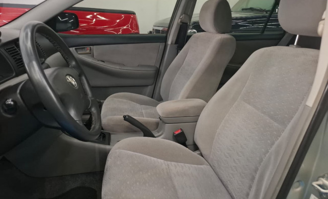 Toyota Corolla XEi 1.8 16V Mec. 2003 Gasolina-11