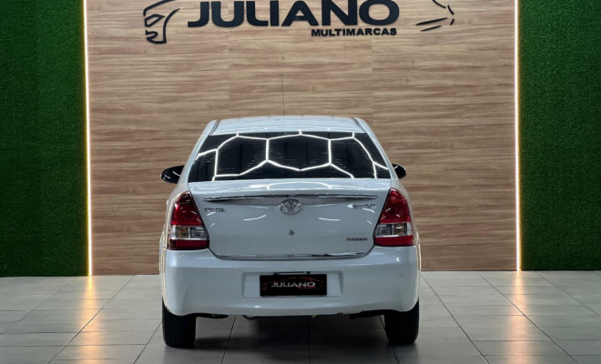 Toyota ETIOS PLATINUM Sed. 1.5 Flex 16V 4p Mec. 2016-10