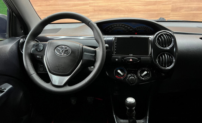 Toyota ETIOS PLATINUM Sed. 1.5 Flex 16V 4p Mec. 2016-5