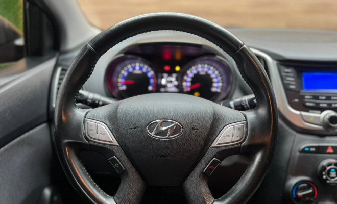 Hyundai HB20S Premium 1.6 Flex 16V Aut. 4p 2015-5