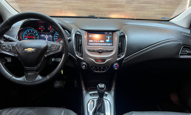 GM - Chevrolet CRUZE LT 1.4 16V Turbo Flex 4p Aut. 2017-4