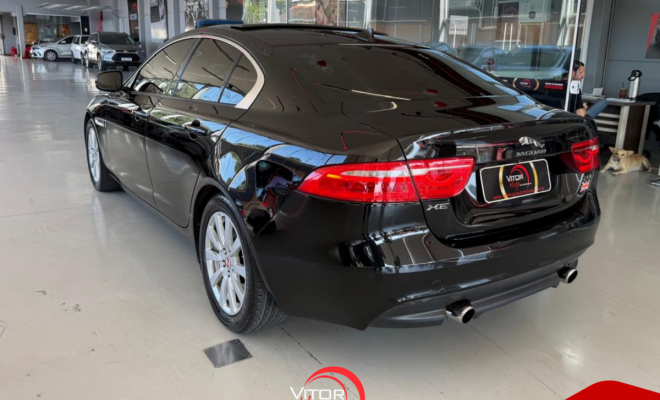 Jaguar XE 2.0 Turbocharged Pure 240cv Aut. 2016 Gasolina-1