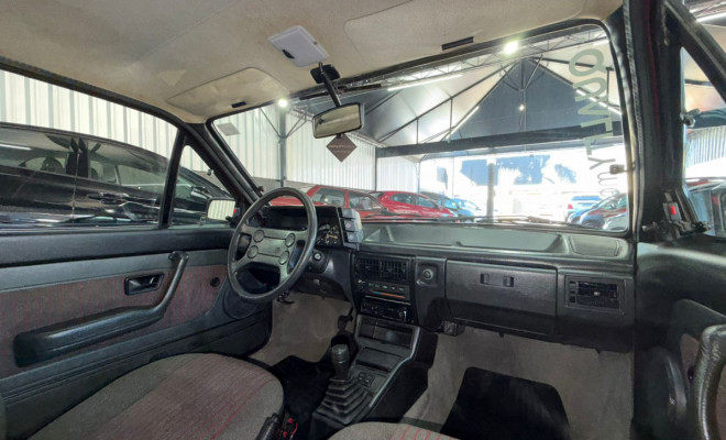 VW - VolksWagen VOYAGE L/LS/Plus/GLS/S/Sport/Super L.Ang 1990 Gasolina-8