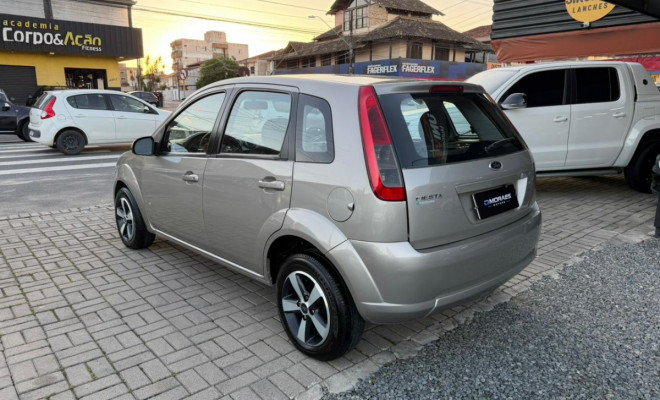Ford Fiesta SE 1.6 8V Flex 5p 2014 Flex-3