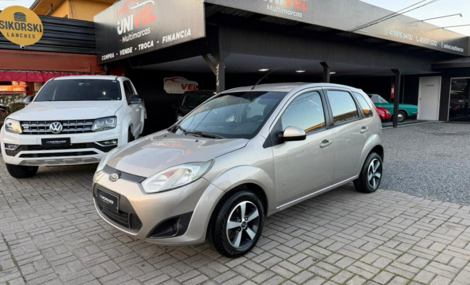 Ford Fiesta SE 1.6 8V Flex 5p 2014 Flex