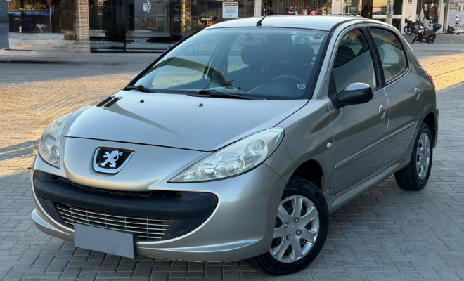 Peugeot 207 XR 1.4 Flex 8V 5p 2011 Flex