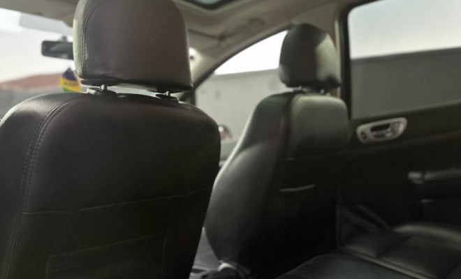 Peugeot 307 Soleil/ Presence 1.6/1.6 Flex 16V 5p 2010 Flex-12