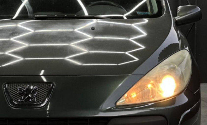 Peugeot 307 Soleil/ Presence 1.6/1.6 Flex 16V 5p 2010 Flex-5