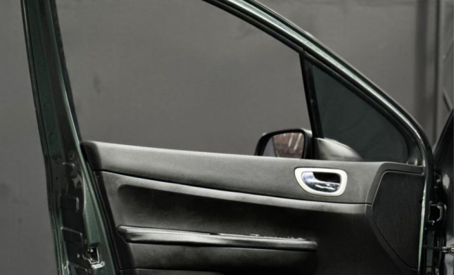 Peugeot 307 Soleil/ Presence 1.6/1.6 Flex 16V 5p 2010 Flex-13
