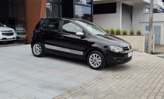 VW - VolksWagen Fox Rock in Rio 1.6 Mi Total Flex 8V 5p 2014 Flex