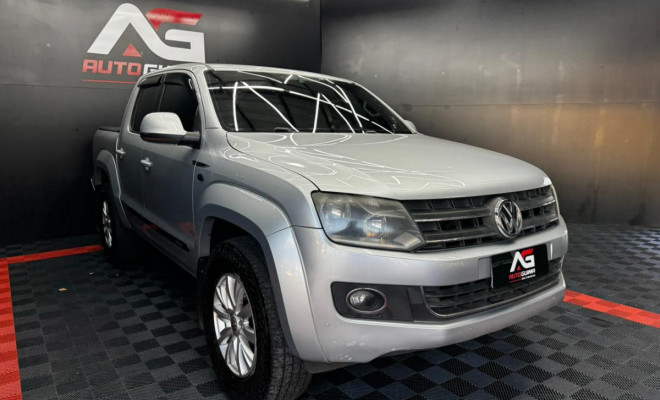 VW - VolksWagen AMAROK High.CD 2.0 16V TDI 4x4 Dies. Aut 2013 Diesel