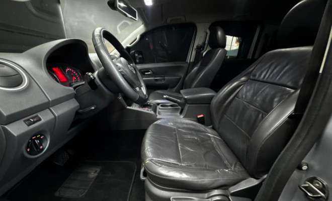 VW - VolksWagen AMAROK High.CD 2.0 16V TDI 4x4 Dies. Aut 2013 Diesel-1