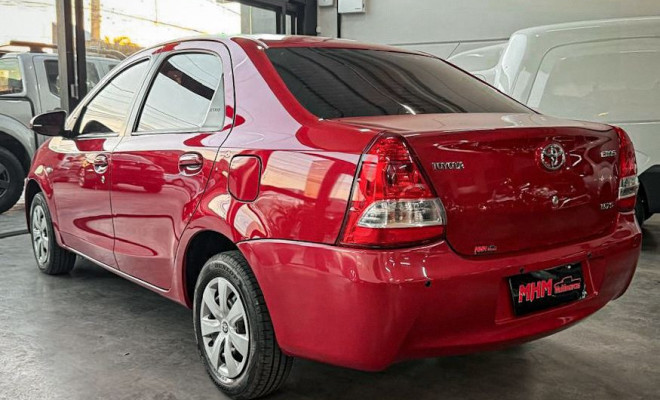 Toyota ETIOS XS Sedan 1.5 Flex 16V 4p Aut. 2017 Flex-2