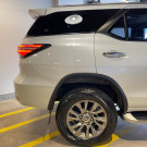 Toyota Hilux SW4 SRX 2.8 TDI 16V 4x4 Dies. Aut. 2023-4