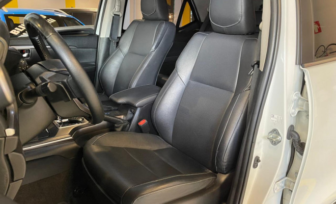 Toyota Hilux SW4 SRX 2.8 TDI 16V 4x4 Dies. Aut. 2023-11