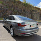 VW - VolksWagen JETTA Comfort. 250 TSI 1.4 Flex 16v Aut. 2020 Flex-6