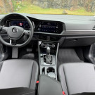 VW - VolksWagen JETTA Comfort. 250 TSI 1.4 Flex 16v Aut. 2020 Flex-21