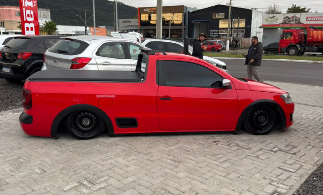 VW - VolksWagen Saveiro Trendline 1.6 T.Flex 8V 2015 Flex-1