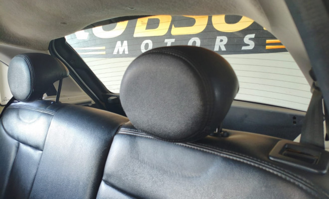 Citroën C3 GLX 1.4/ GLX Sonora 1.4 Flex 8V 5p 2012 Flex-7