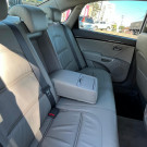 Hyundai AZERA GLS 3.3 V6 24V 4p Aut. 2011 Gasolina-6