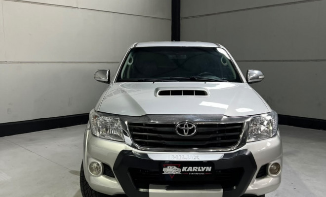 Toyota Hilux CD SRV D4-D 4x4 3.0  TDI Dies 2012 Diesel-4