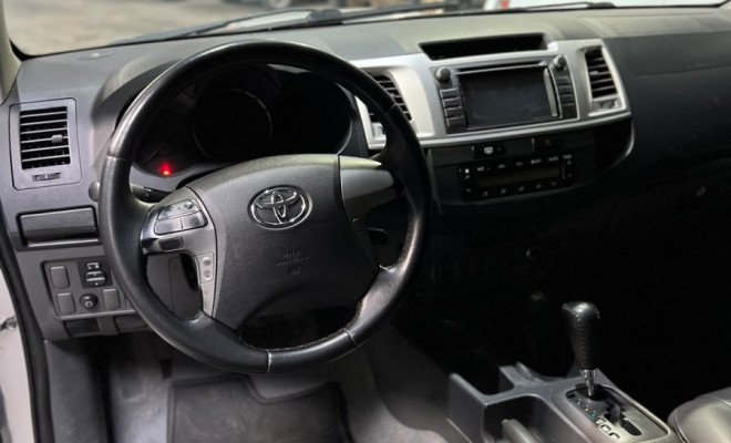 Toyota Hilux CD SRV D4-D 4x4 3.0  TDI Dies 2012 Diesel-1