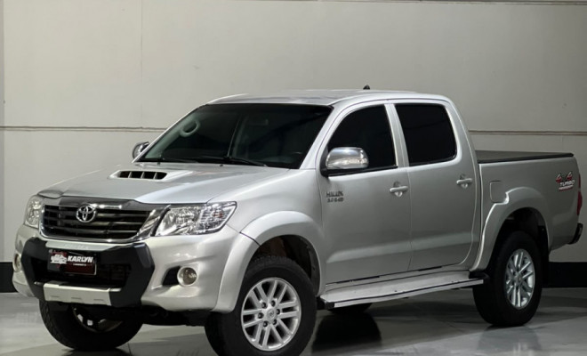 Toyota Hilux CD SRV D4-D 4x4 3.0  TDI Dies 2012 Diesel