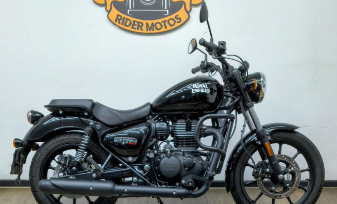 Royal Enfield Meteor 350 Fireball  2025 Gasolina