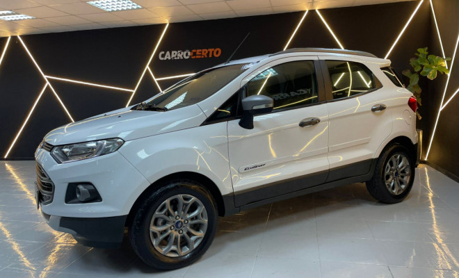 Ford EcoSport FREESTYLE 1.6  2017 Flex  Manual  óitmo custo Beneficio-1