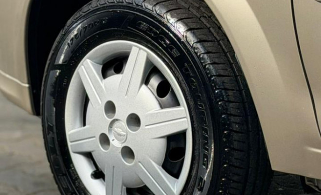 GM - Chevrolet Classic Life/LS 1.0 VHC FlexP. 4p 2013 Flex-10
