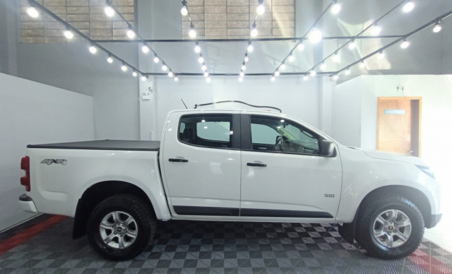 GM - Chevrolet S10 Pick-Up LS 2.8 TDI 4x4 CD Dies. Mec. 2023 Diesel-5