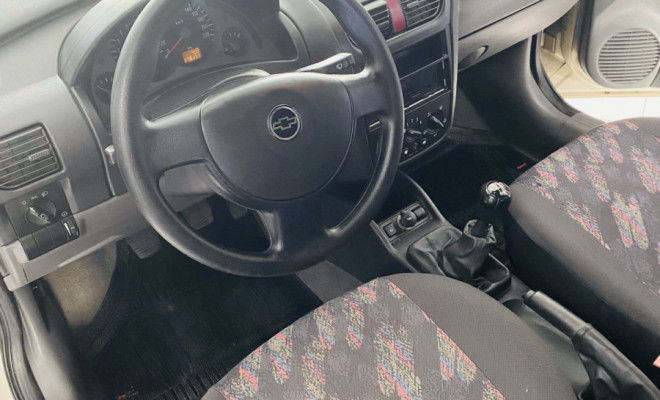 GM - Chevrolet Corsa Hatchback 1.8 MPFI FlexPower 8V 5p 2004 Flex-5
