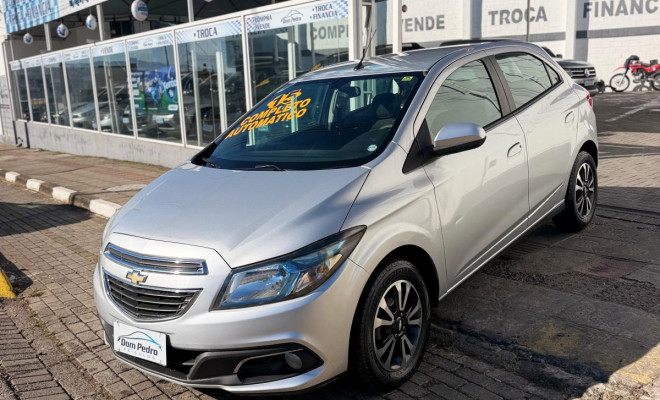 GM - Chevrolet ONIX HATCH LTZ 1.4 8V FlexPower 5p Aut. 2015 Flex