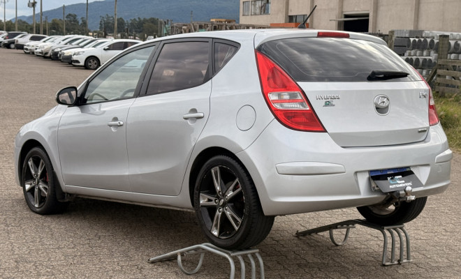 Hyundai i30 2.0 16V 145cv 5p Aut. 2012 Gasolina-5