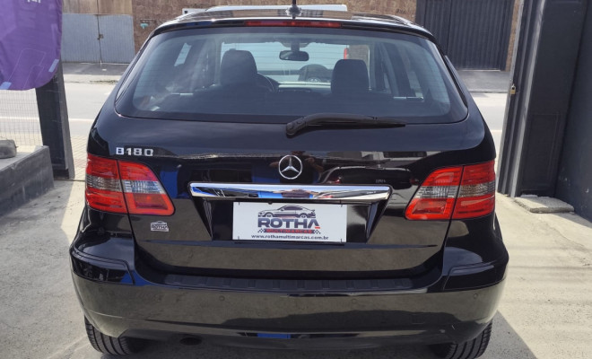 Mercedes-Benz Classe B 180 1.7 116cv Aut. 2011 Gasolina-4