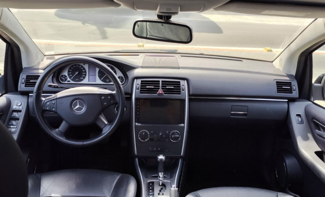 Mercedes-Benz Classe B 180 1.7 116cv Aut. 2011 Gasolina-5