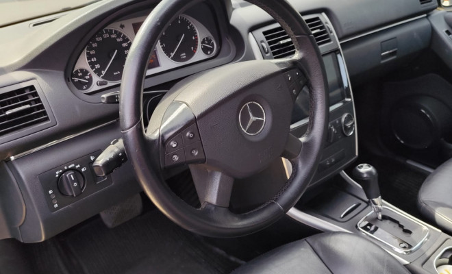 Mercedes-Benz Classe B 180 1.7 116cv Aut. 2011 Gasolina-6